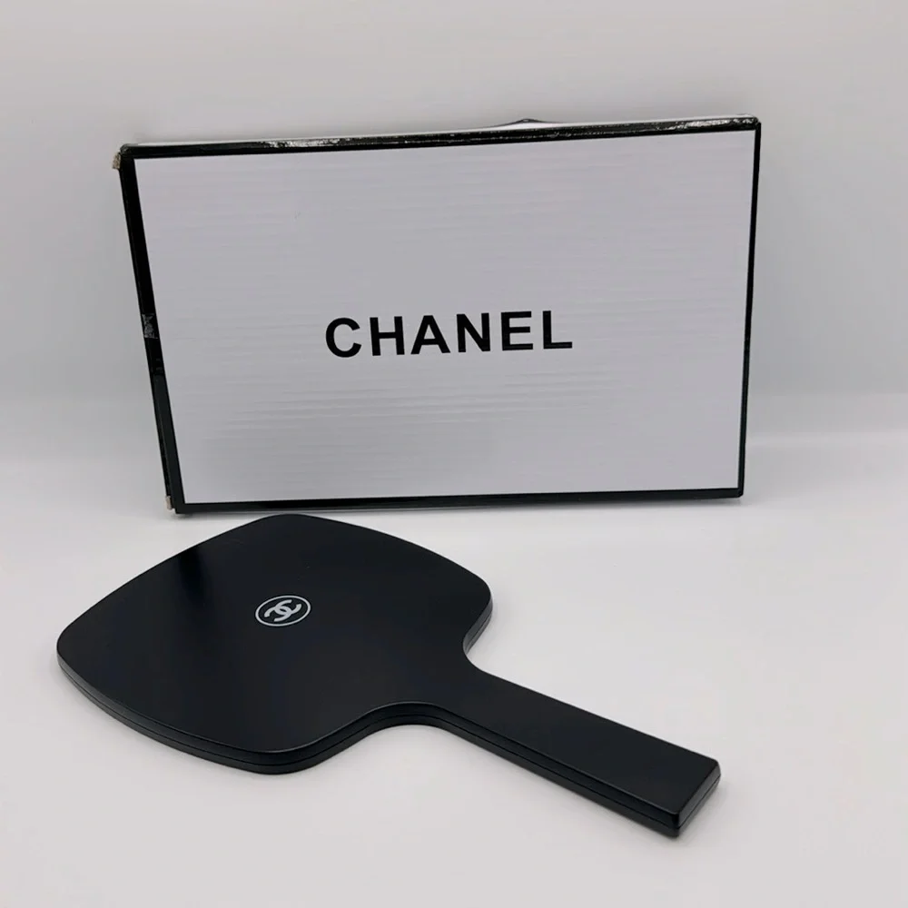 New Chanel Beauty handheld black mirror - Picture 1 of 4